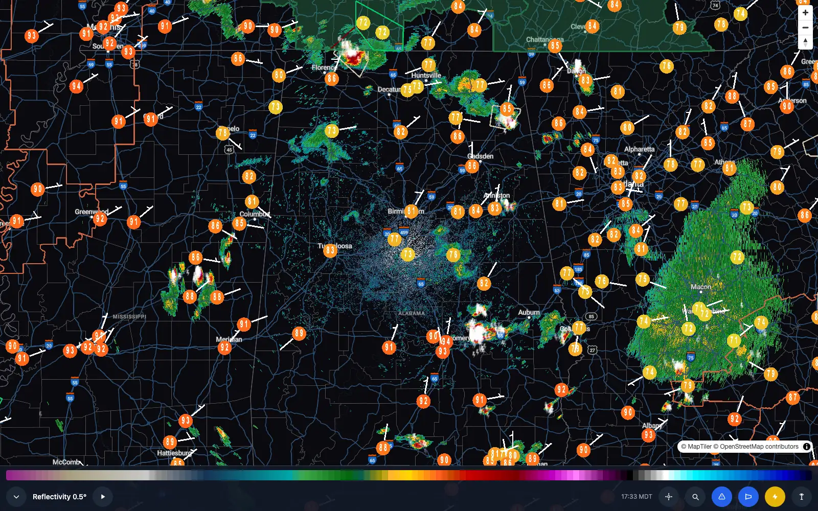 The Echoes live web radar showing current NEXRAD reflectivity, station observations, and lightning